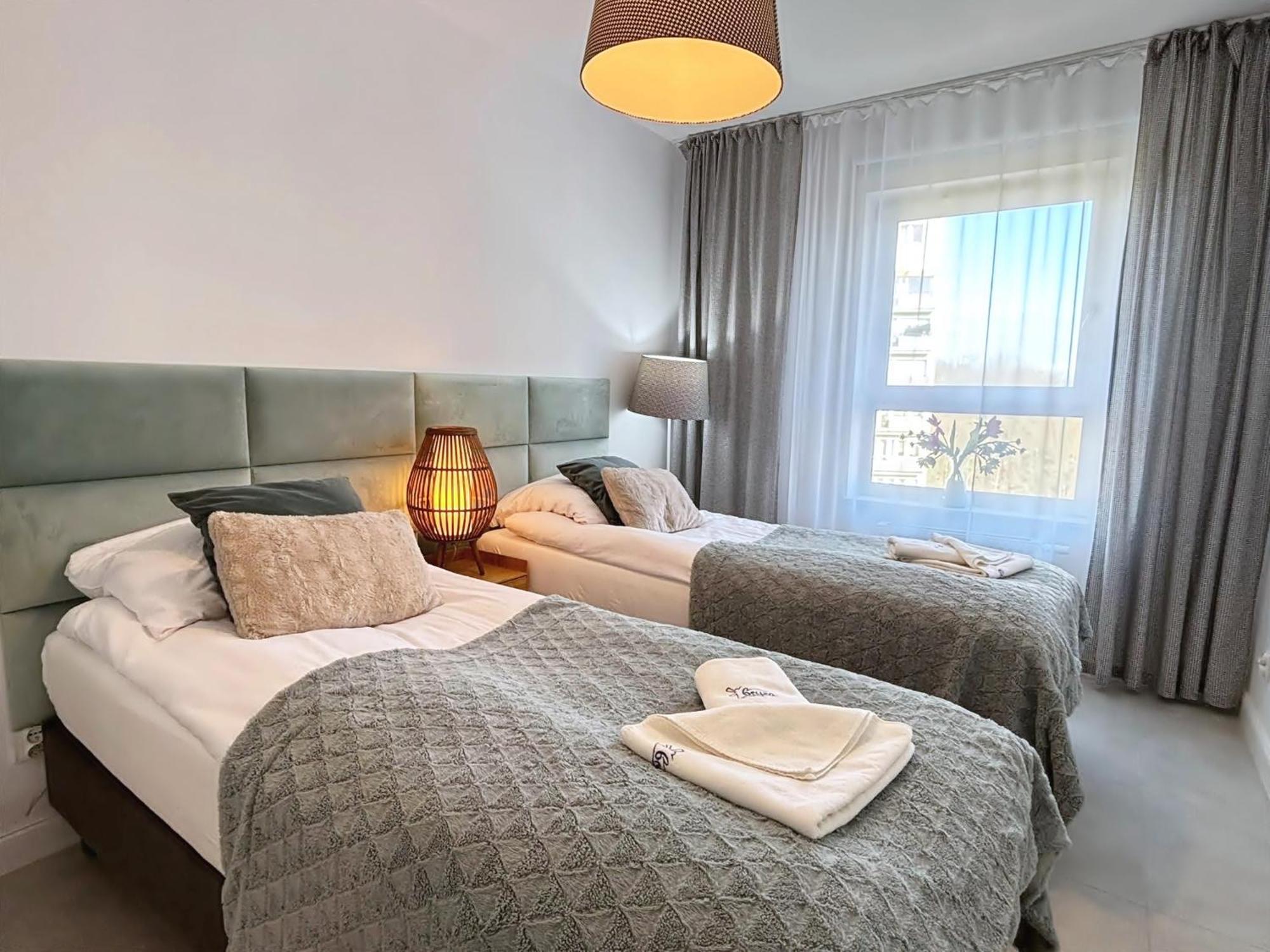 Sun Towers - Apartamenty Bryza - Apartamenty Z Parkingiem Swinoujscie Bagian luar foto