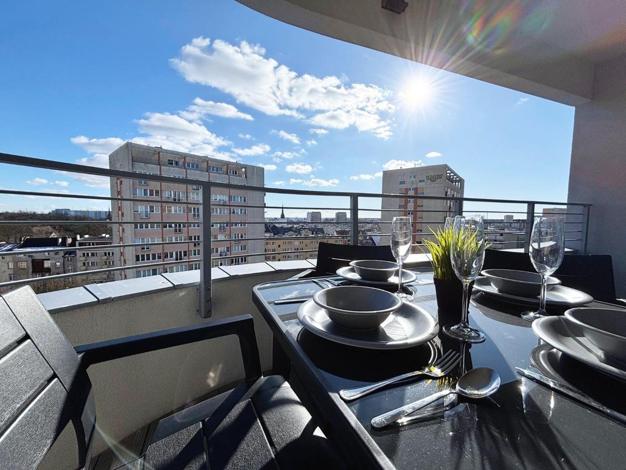 Sun Towers - Apartamenty Bryza - Apartamenty Z Parkingiem Swinoujscie Bagian luar foto