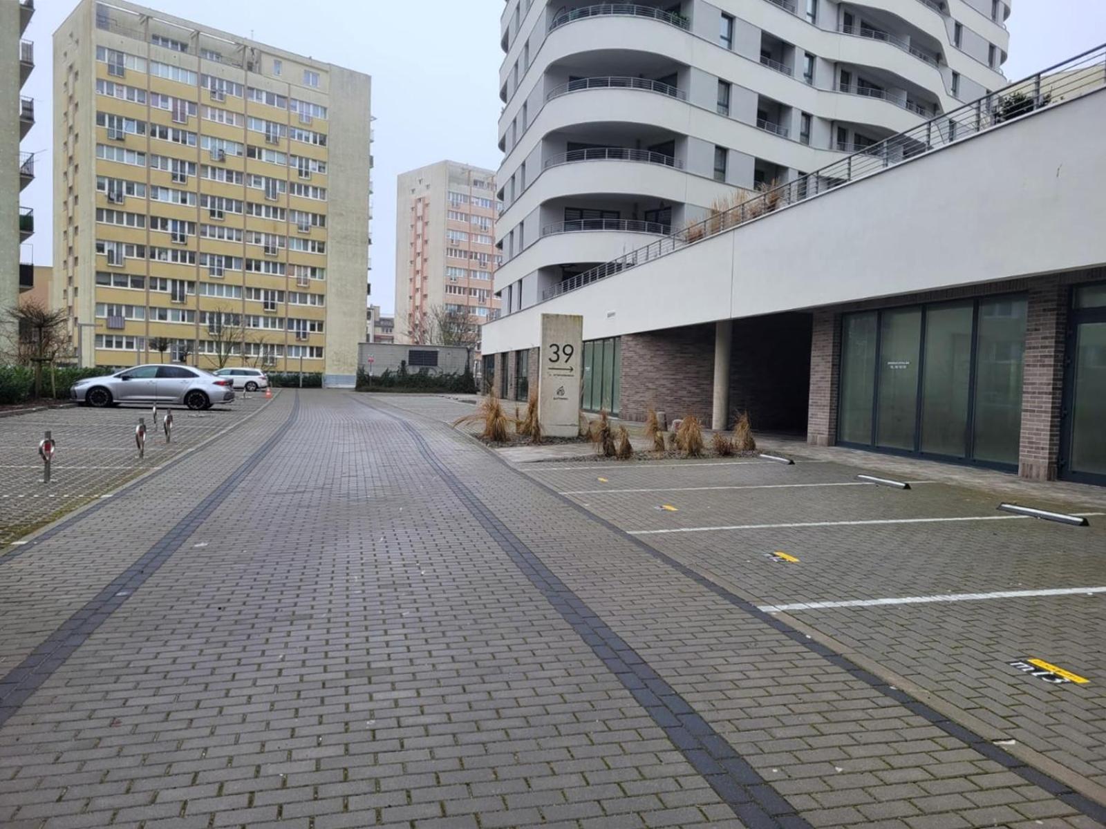 Sun Towers - Apartamenty Bryza - Apartamenty Z Parkingiem Swinoujscie Bagian luar foto