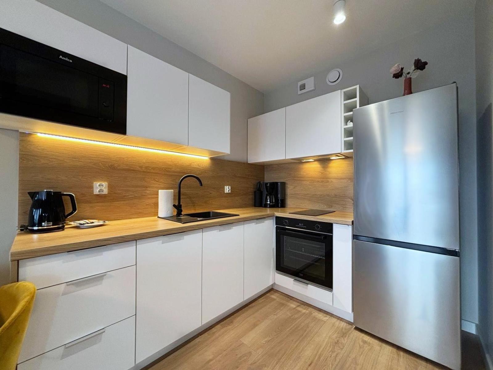 Sun Towers - Apartamenty Bryza - Apartamenty Z Parkingiem Swinoujscie Bagian luar foto